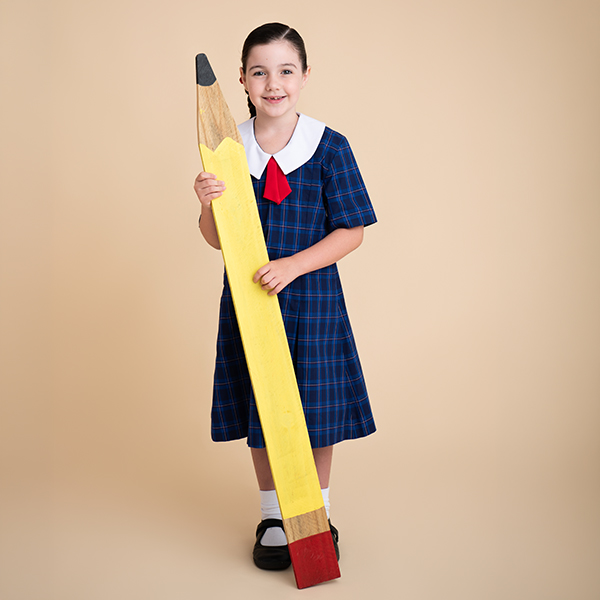 School gift with a oversized prop pencil